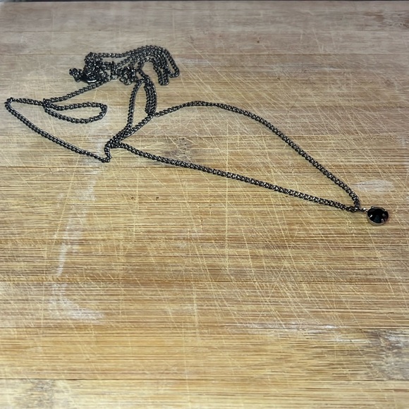 Long Adjustable Necklace With Black Pendant Women’s - Picture 2 of 2